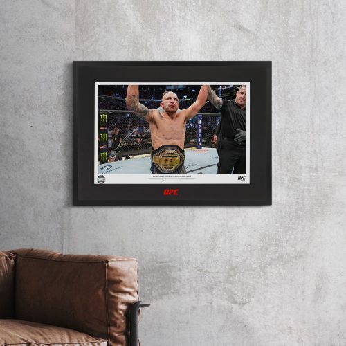 Alexander Volkanovski Signed Photo 600x400mm 2 50f0d5ce 953f 478f 99e4 3ba98fde6be9