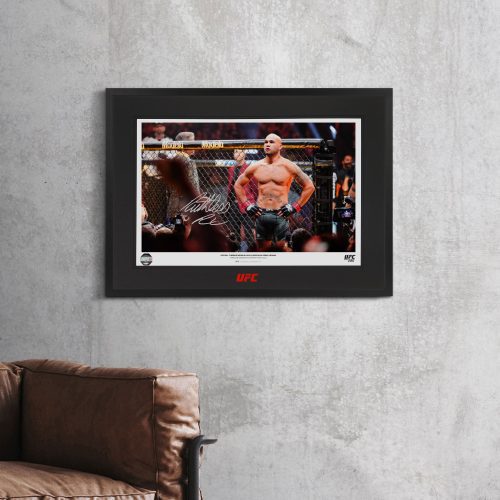 Robbie Lawler Signed Photo 600x400mm 2