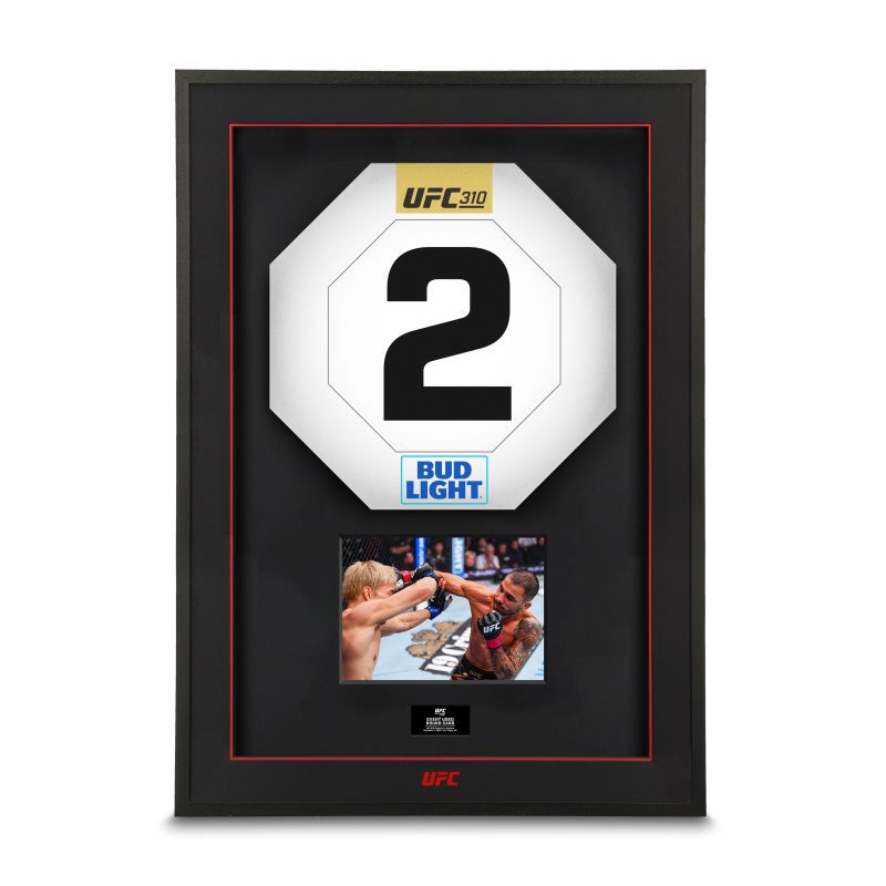 UFC Round Card Photo 1 53 a7d2ec01 d660 4967 9dae eb7fba37d575